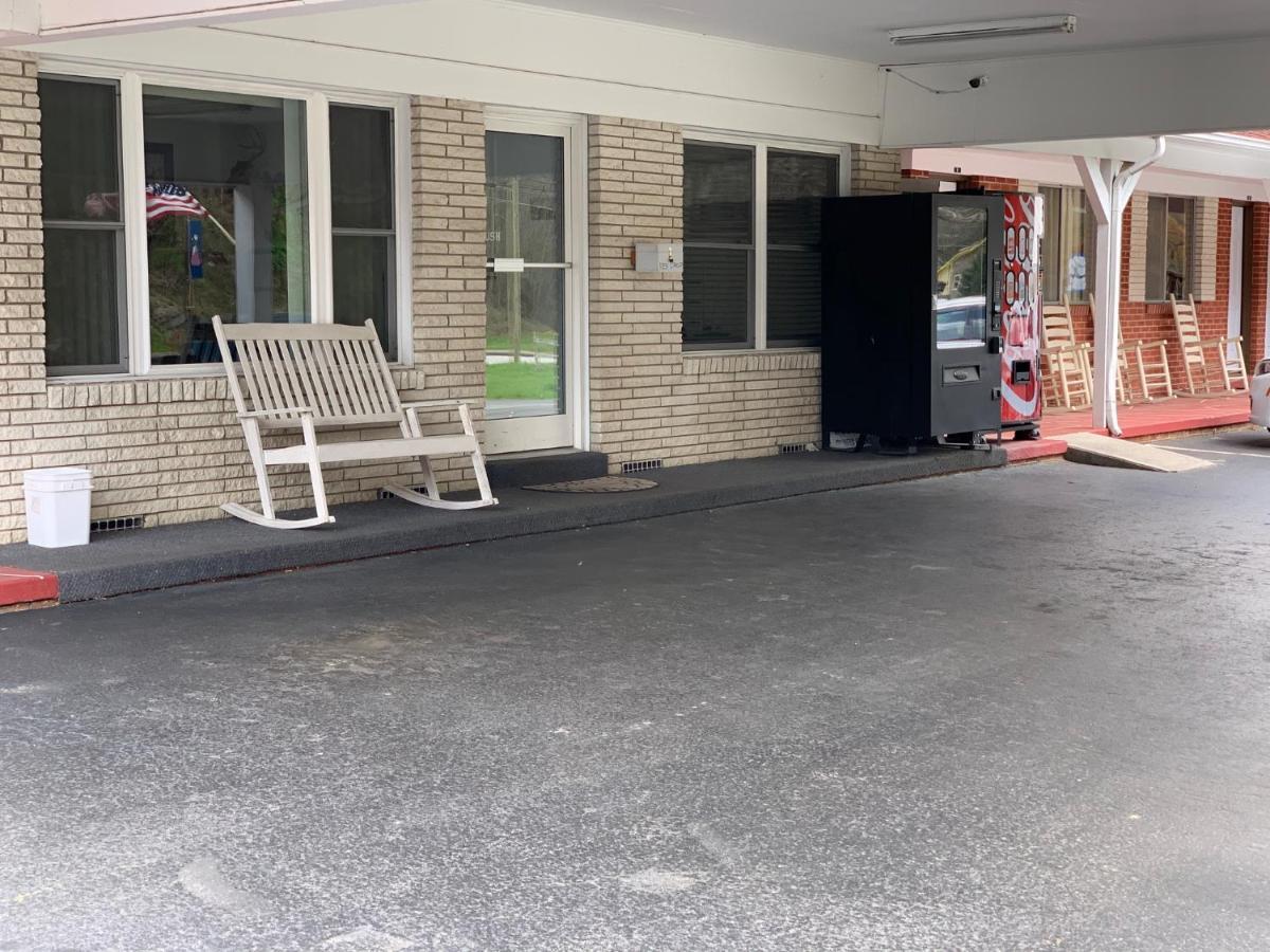 Travelowes Motel - Maggie Valley Bagian luar foto