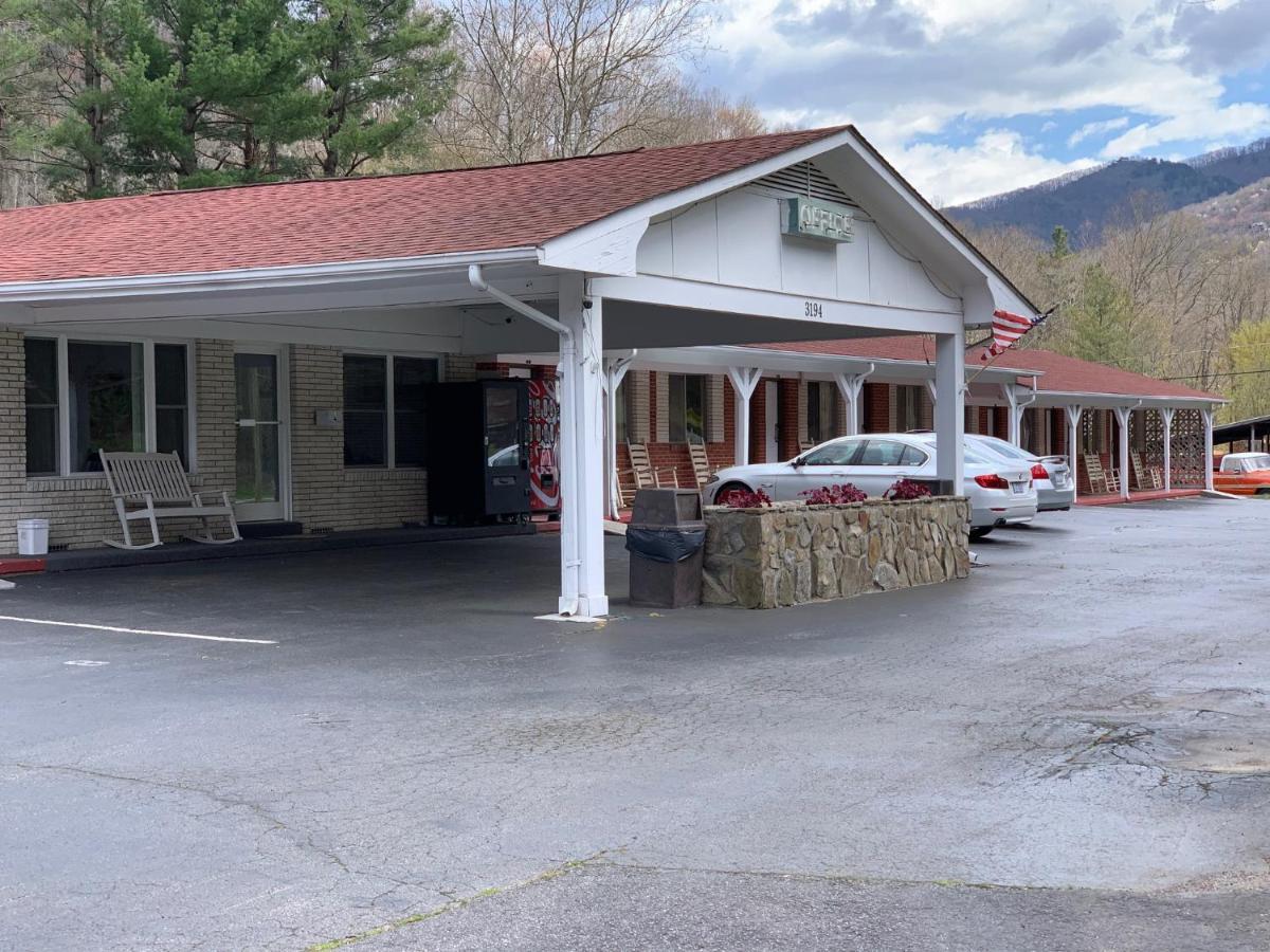 Travelowes Motel - Maggie Valley Bagian luar foto